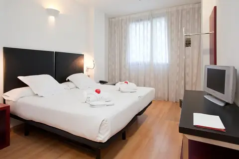 Hotel ILUNION Aqua 3 in Valencia — foto 2