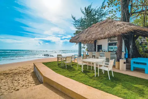 Ocean Breeze Resort Khaolak in Khao Lak