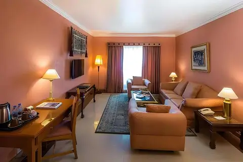 Holiday International Hotel Sharjah in Sharjah — foto 25