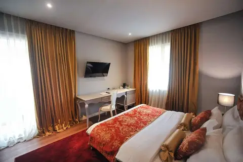 Classic Hotel in Tirana — foto 13