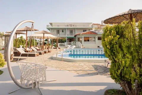 Kokkari Beach in Hotel Olympia Beach, foto 15