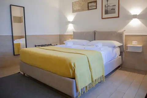 H22 Hotel in Napels, foto 22