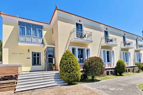 Theofilos Superior in Πέτρα — foto 24