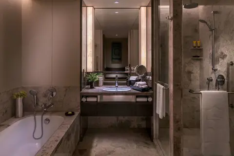 Shangri-La Colombo in Colombo