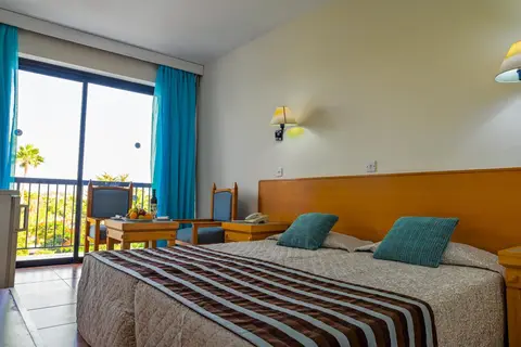 Veronica Hotel in Paphos — foto 13