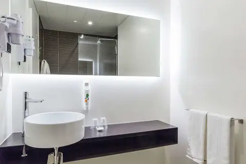ibis Styles Lisboa Centro Marquês de Pombal in Almada — foto 13