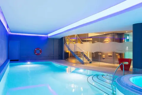 Novotel Edinburgh Centre in Edinburgh — foto 21
