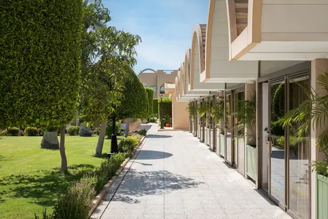 JAZ Pyramids Resort in كفرة نصار — foto 21