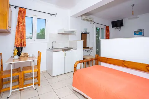 Costas & Sophies Studios in Δημοτική Ενότητα Ελλομένου — foto 7