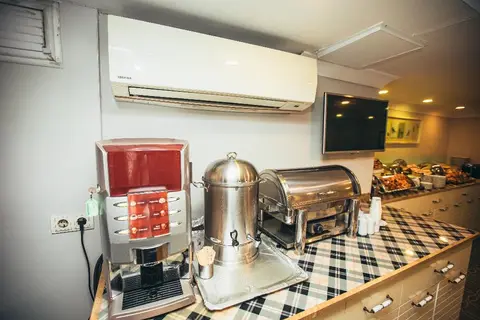 Just Inn Hotel in Fatih — foto 7