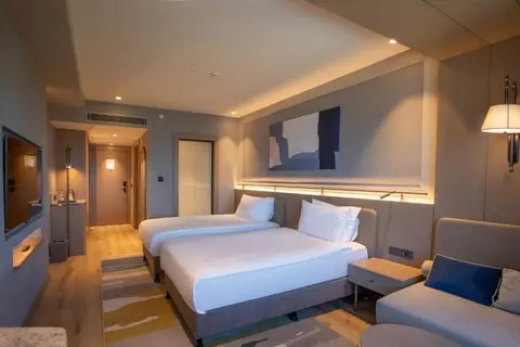Kolin Hotel in Çiğli — foto 8