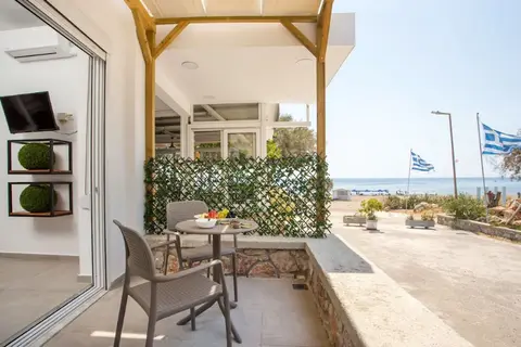 Marini Seaside in Nudeflower Seaside Studio, foto 3