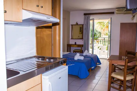 Sunshine Studios & Apartments in Δημοτική Ενότητα Μαλίων — foto 13