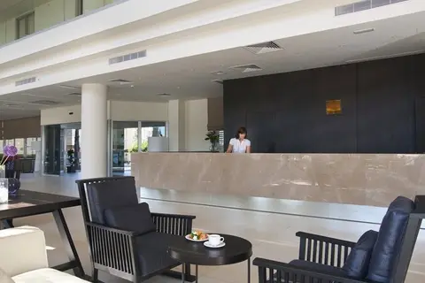 Pernera Beach Hotel in Παραλίμνι — foto 21