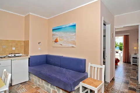 Byron Apartments in Τιγκάκι — foto 11