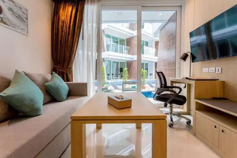 The Beachfront Hotel Phuket in ตำบลราไวย์ — foto 15
