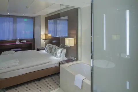 Hotel Park Inn by Radisson Berlin Alexanderplatz in Berlijn — foto 18