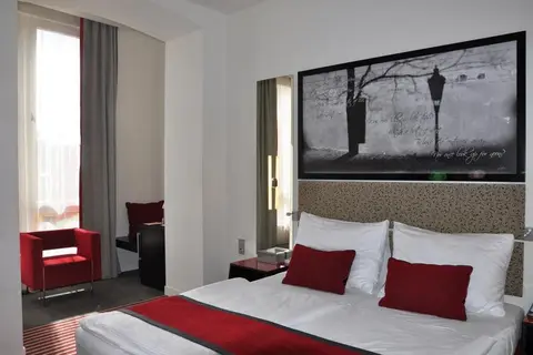 Red & Blue Design Hotel Prague in Praag — foto 16