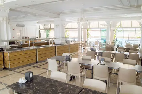 Özcan Beach Hotel in Marmaris — foto 7