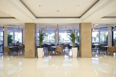 Sunrise Oasis Hotel & Waterpark in Παραλίμνι — foto 3