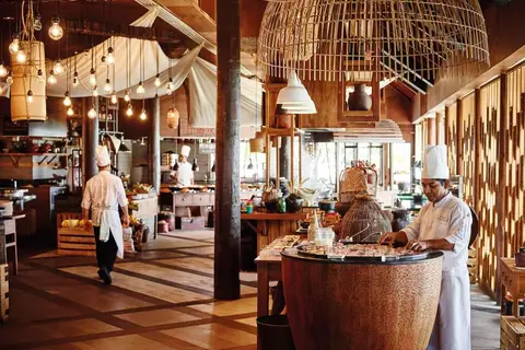 LUX South Ari Atoll in The Island Kitchen — foto 7