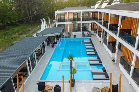 Avaton Luxury Resort & Spa in Ασπροβάλτα — foto 5