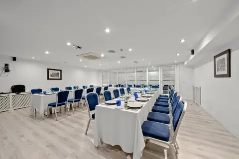 Hotel Zentral Ramiro I in Oviedo — foto 19