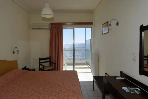 Siagas Beach Hotel in Agioi Theodoroi — foto 25