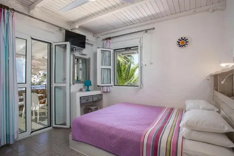 Irini Hotel in Λιβάδια — foto 22