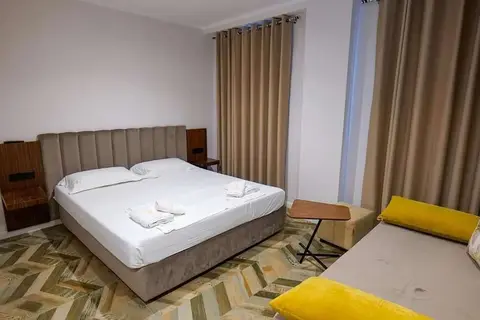 Semajo in Vlorë — foto 3