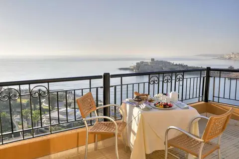 Corinthia Hotel St. George's Bay in San Ġiljan — foto 24