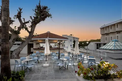 Kissos Hotel in Paphos — foto 3