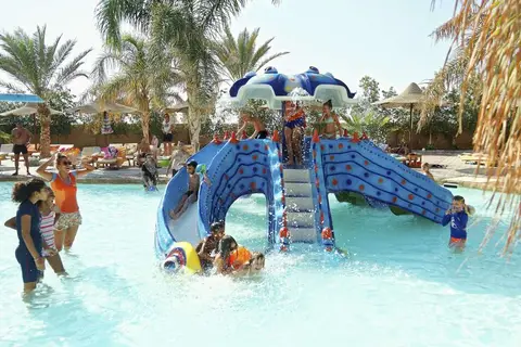The Three Corners Sea Beach Resort in Beach Bar — foto 30