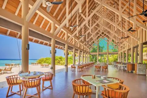 Emerald Faarufushi Resort & Spa in Rah Gili Maldives — foto 16