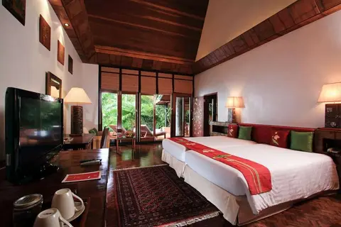 Mom Tris Villa Royale in ตำบลกะรน — foto 11