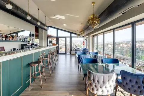 Sole Palace in Tbilisi — foto 4