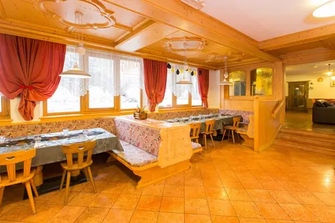 Hotel & Chalet Diamant in San Martino In Badia — foto 2