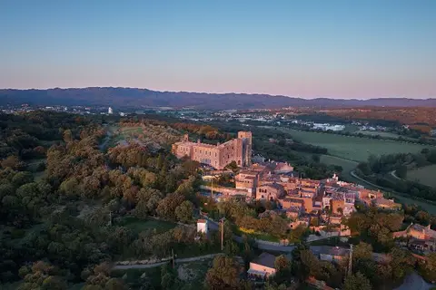 Castell d'Emporda in Barcelona — foto 25