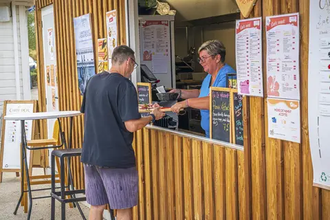 Camping La Riviera in Saint-Michel-Chef-Chef, foto 7
