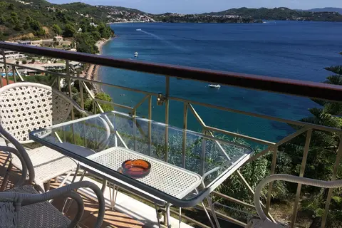 Vassilias Beach in Αχλαδιάς — foto 8