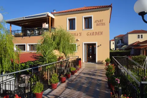 Christina's Gardens in Skoutaros — foto 26