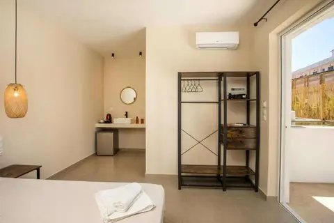 Atma Beach Room & Suites in Φαληράκι — foto 14