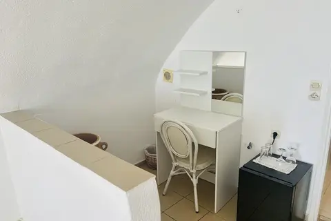 Loucas On The Cliff in Φηρά Θήρας — foto 23