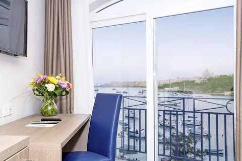 Waterfront in Sliema — foto 17