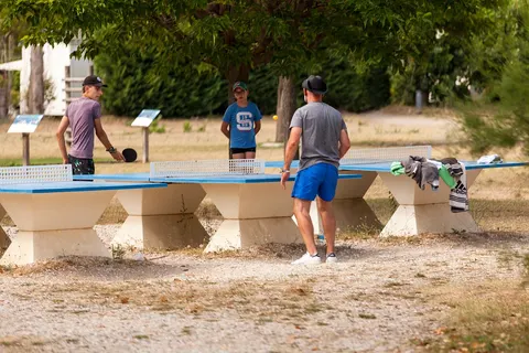 Camping Les Rives Du Luberon foto 16