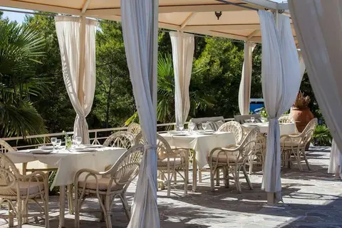 Princess Art Hotel in Μηνιά — foto 7