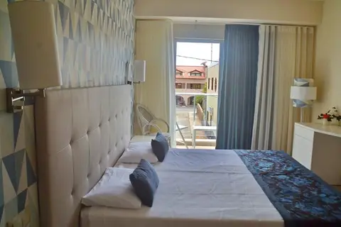 Hotel Ouril Julia in Santa Maria — foto 3