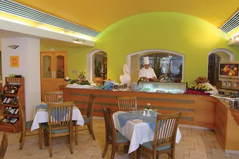 Nelia Beach Hotel in Ayia Napa — foto 26