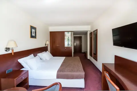 Iberostar Waves Bellevue in Becici — foto 2