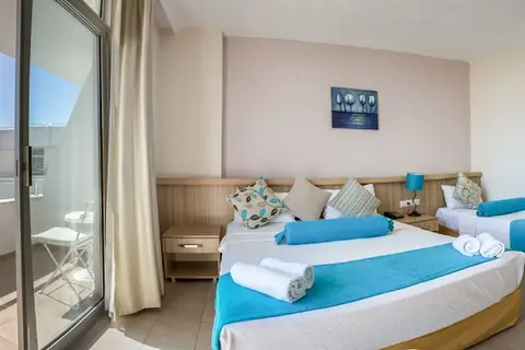 Ponz Hotel in Kusadasi — foto 13
